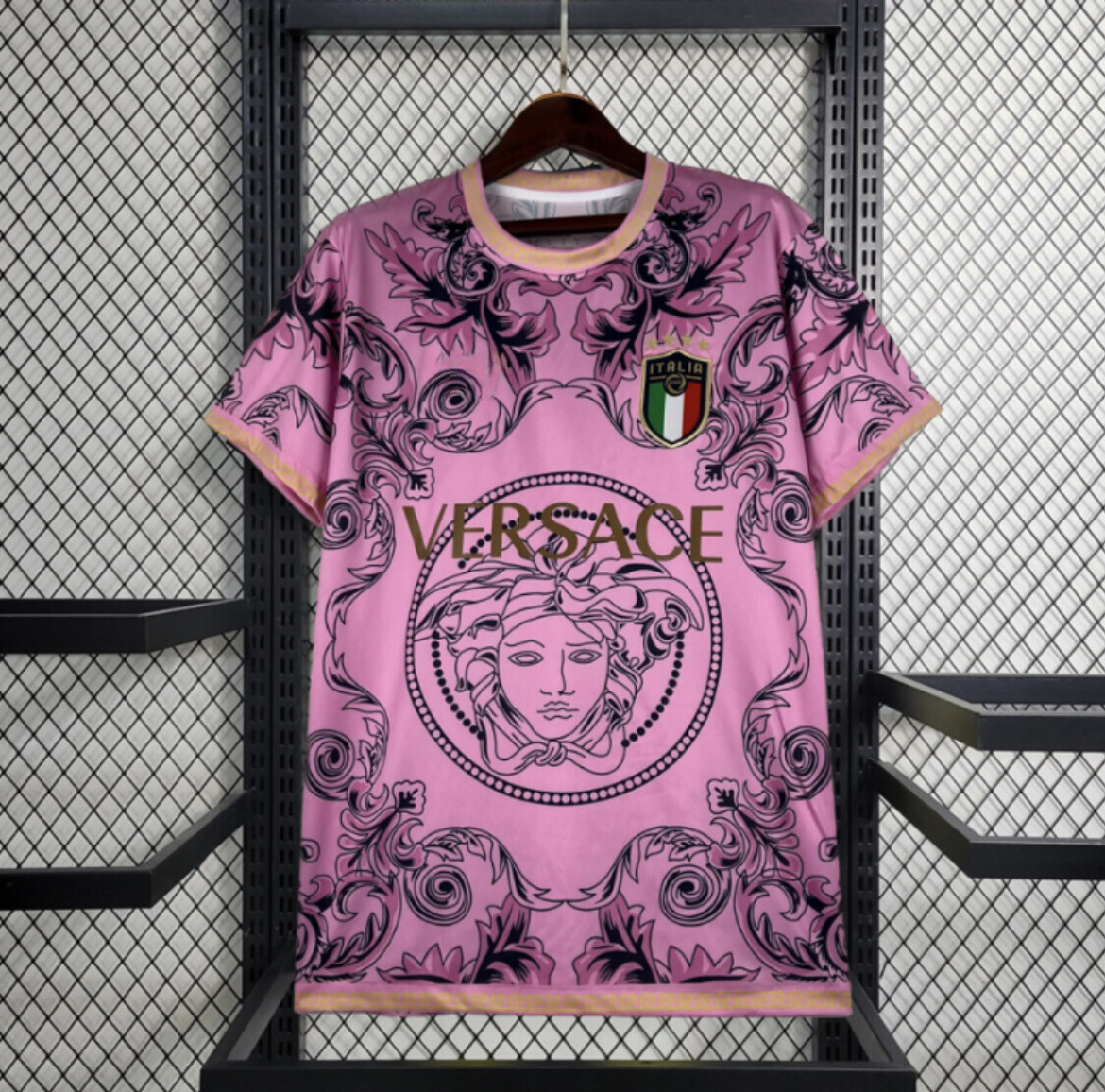 Italy special pink kit